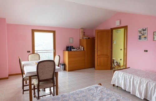 Vigolo Bed & Breakfast | B&B La Bouganville