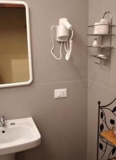 Montefiorino Apartment | B&B La Verna