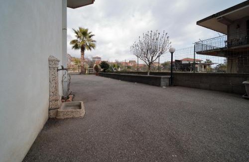 Zafferana Etnea Bed & Breakfast | B&B Le Tre rose dell'Etna