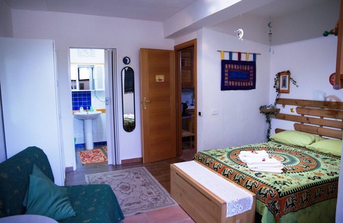 Crotone Bed & Breakfast | B&B Magna Grecia - room with private bathroom