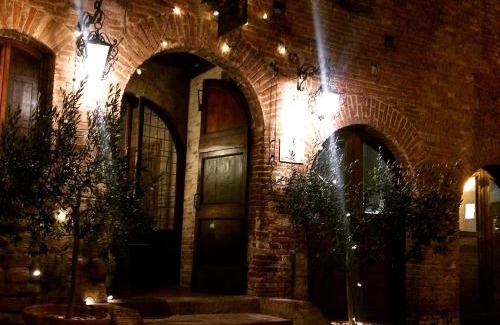 Certaldo Alto Bed & Breakfast | B&B Osteria Del Vicario