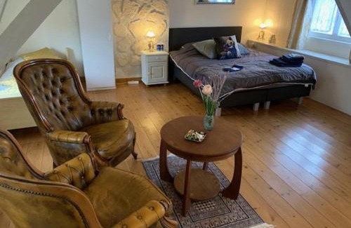 Biervliet Bed & Breakfast | B&B Petit Chateau - Stijlvol verblijf Centraal gelegen in Zeeuws Vlaanderen