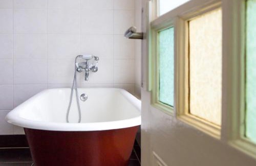 Westergeest Bed & Breakfast | B&B 'T Skoalhûs