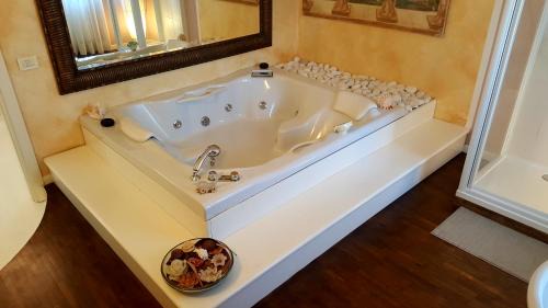 Moniga del Garda Bed & Breakfast | B&B Villa Fiorini
