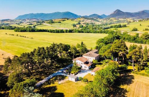 Cerreto dʼEsi Bed & Breakfast | B&B Villa Incrocca