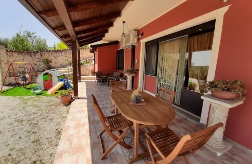 Mileto Bed & Breakfast | B&b Villa Santa Sofia by holidayngo