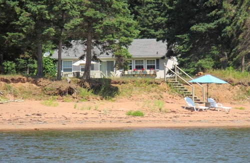Wood Islands Cottage | B.E.A.C.H. Best Escape Anyone Can Have
