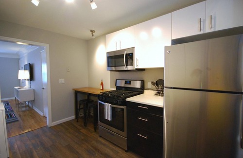 Brookwood Apartment | B2bj Great Value Serviced Condo in Quiet Neighborhood