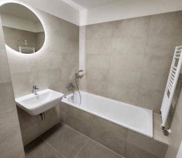 Nivy Apartment | BA Apartment with free garage parking and garden