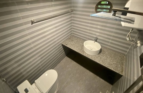 Nam Mau Hotel | Ba Be Lakeside Bungalow