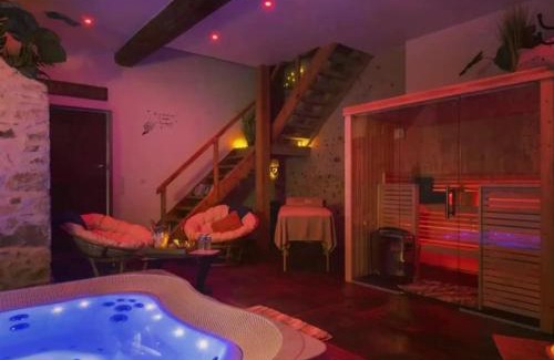 Etigny Apartment | Ba'Cam Spa - Romance, Spa, Jacuzzi & Sauna