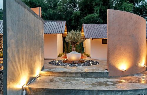 Tambon Nam Chun Resort | Baan Rai Santisuk
