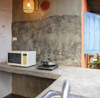 Wat Ket House | Baannoi Nornmuan retreat vacation rental & workshop Chiang Mai