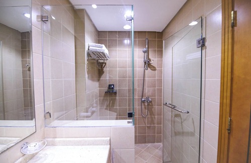 Al Aziziyah Hotel | Bab al-maltazam concorde hotel