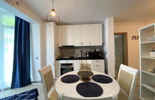 Mamaia-Sat Apartment | Baby Sea View and Pools Apartment- Mamaia Beach Resort