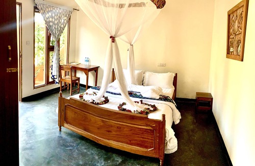Marangu Hotel | Babylon Lodge