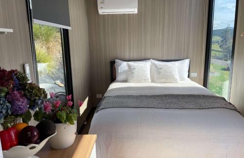 Waikaia House | Bacardi Heights Waikaia by Tiny Away