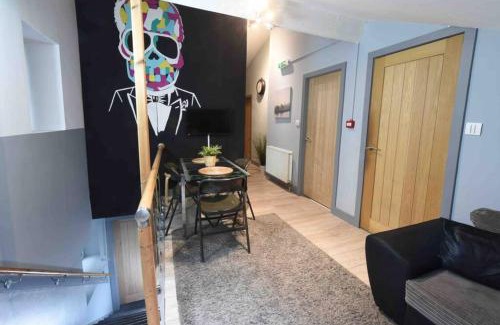 Northern Quarter Apartment | Back Turner Townhouse