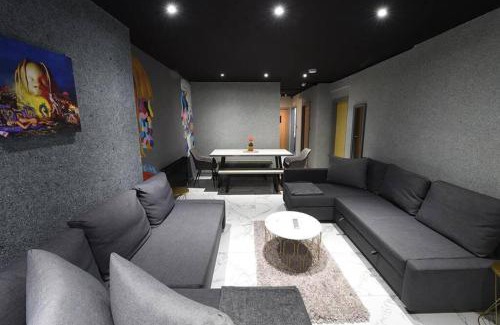 Northern Quarter Apartment | Back Turner Townhouse