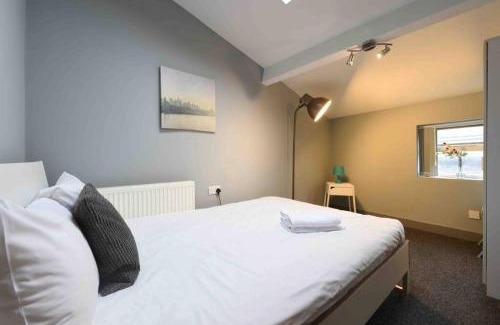 Northern Quarter Apartment | Back Turner Townhouse