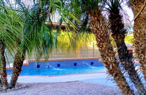 Brandywine Estates Villa | Backyard Playground! Golf Sport Court & Hot Tub!