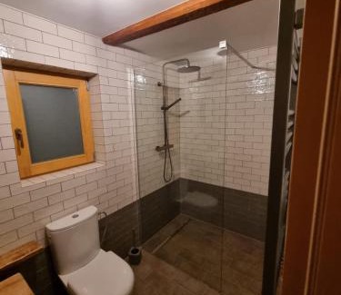 Ujsoy House | Bacmańska Chata z pięknym widokiem przy szlaku jacuzzi Beskidy