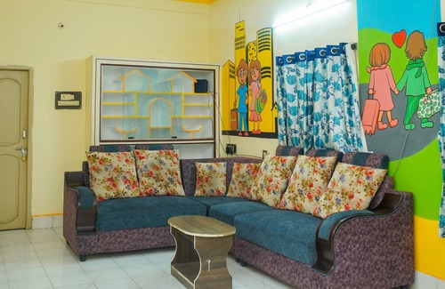 Visakhapatnam House | "Bacpack Monkey Homestay – Your Cozy Adventure Hub!"