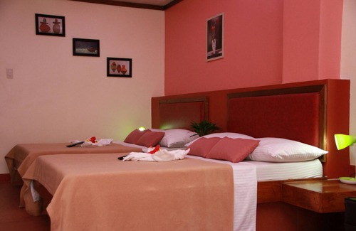 Puerto Galera Resort | BADLADZ Beach & Dive Resort - Queen Pool Suite