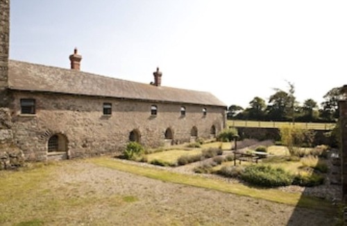 Tomhaggard Cottage | Bagenal Harvey & Boxwell CottagesnHistoric relaxing cottages near the coast