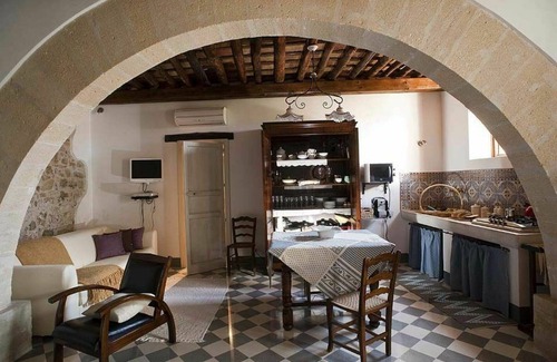 Buseto Palizzolo Apartment | Baglio Maranzano - Titi - Titi