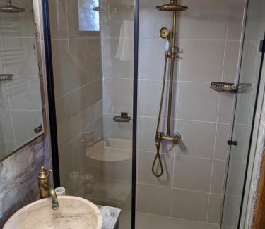 Gullubahce House | Bahab Guest House