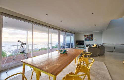 Simon's Town Villa | Bahari Villa