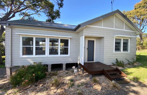 Merewether House | Baileys Cottage