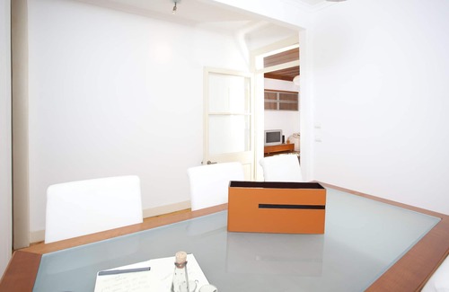 Encarnacao Apartment | Bairro Alto/Chiado! Trendy 4 people Apartment!