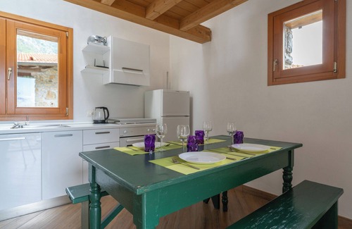Sala Comacina House | Baita Mariett - Two Bedroom House, Sleeps 5
