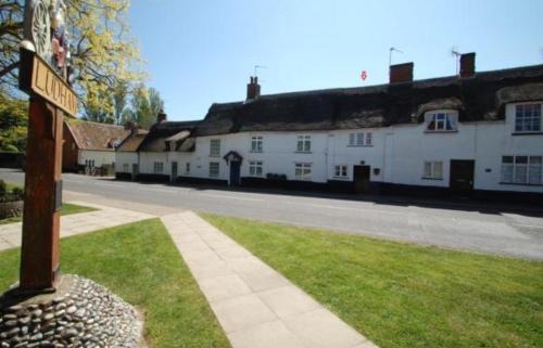 Ludham House | Bakers Cottage Ludham - Norfolk Broads