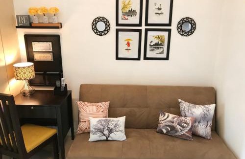 Santo Cristo Apartment | BalaiB Cozy Studio in SM Grass Residences beside SM North