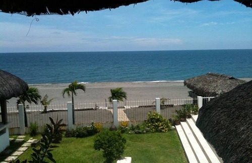 Bacnotan House | "Balay Baroro" Beach Villa