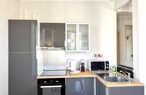 Musicians Quarter Apartment | Balcony Excelsior 1 - Grimaldi/Promenade des Anglais