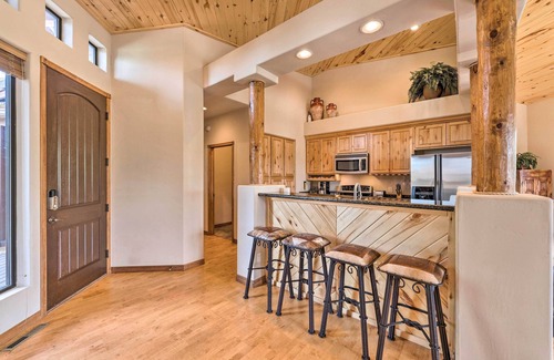 Torreon House | Balcony & Grill: Updated Show Low Townhome!