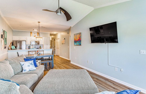 Carolina Yacht Landing Condo | Balcony + Pool Access: Serene Little River Retreat