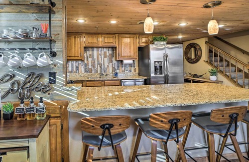 Afton Condo | Balcony w/Hot Tub: Monkey Island Vacation Rental!
