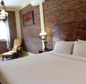 Depok Resort | Bale Devata Resort