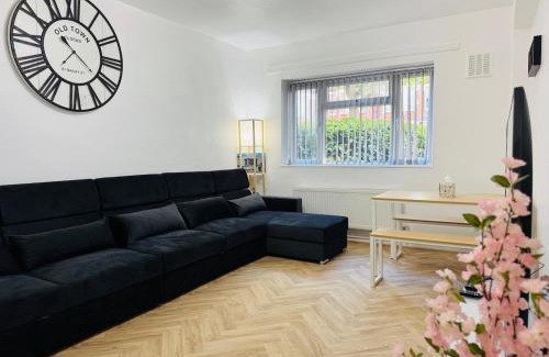 Balham Apartment | Balham Luxury Apartment 6 Min Walk to Underground and Overground Prime Balham Location