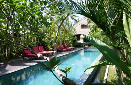Lodtunduh Villa | Bali Harmony Villa Luxury Rice Field Views On Sale from $99!