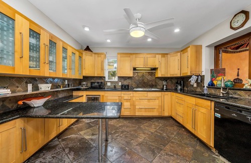 Parrot Cove House | Bali in PalmBeach, Golf, InterCoastal, Htd Pool!