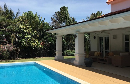 Nong Kae House | Balinese Villa with private pool