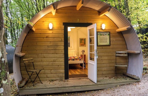 Barranisky Cottage | BALLYBEG POD 10, family friendly in Tinahely, County Wicklow