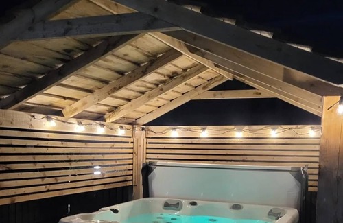 Bushmills Cabin | Ballyhemlin Pods - Blackthorn