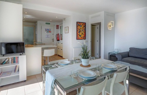 Sitges Apartment | Balmins White by Hello Homes Sitges